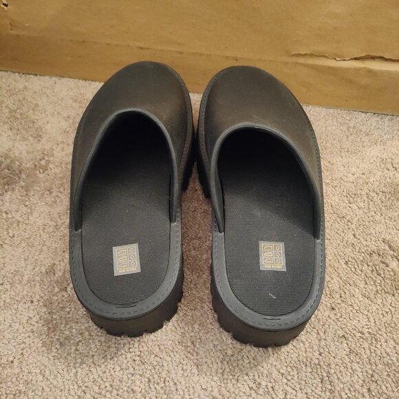Women's Mules Universal bubble slippers/slides Size 9. - Picture 3 of 6